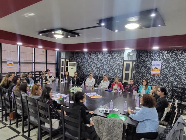 Ne Peqin u realizua nje takim me grate dhe vajzat ku u diskutua mbi te drejtat e tyre ligjore